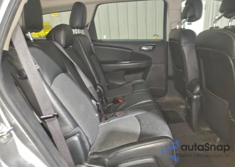 2019 Dodge Journey Crossroad z USA, uszkodzony, nr VIN 3C4PDDGG1KT765205